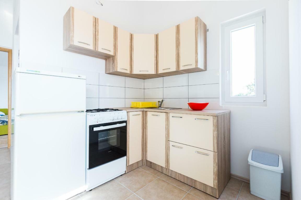 Apartmani Filip 만드레 외부 사진